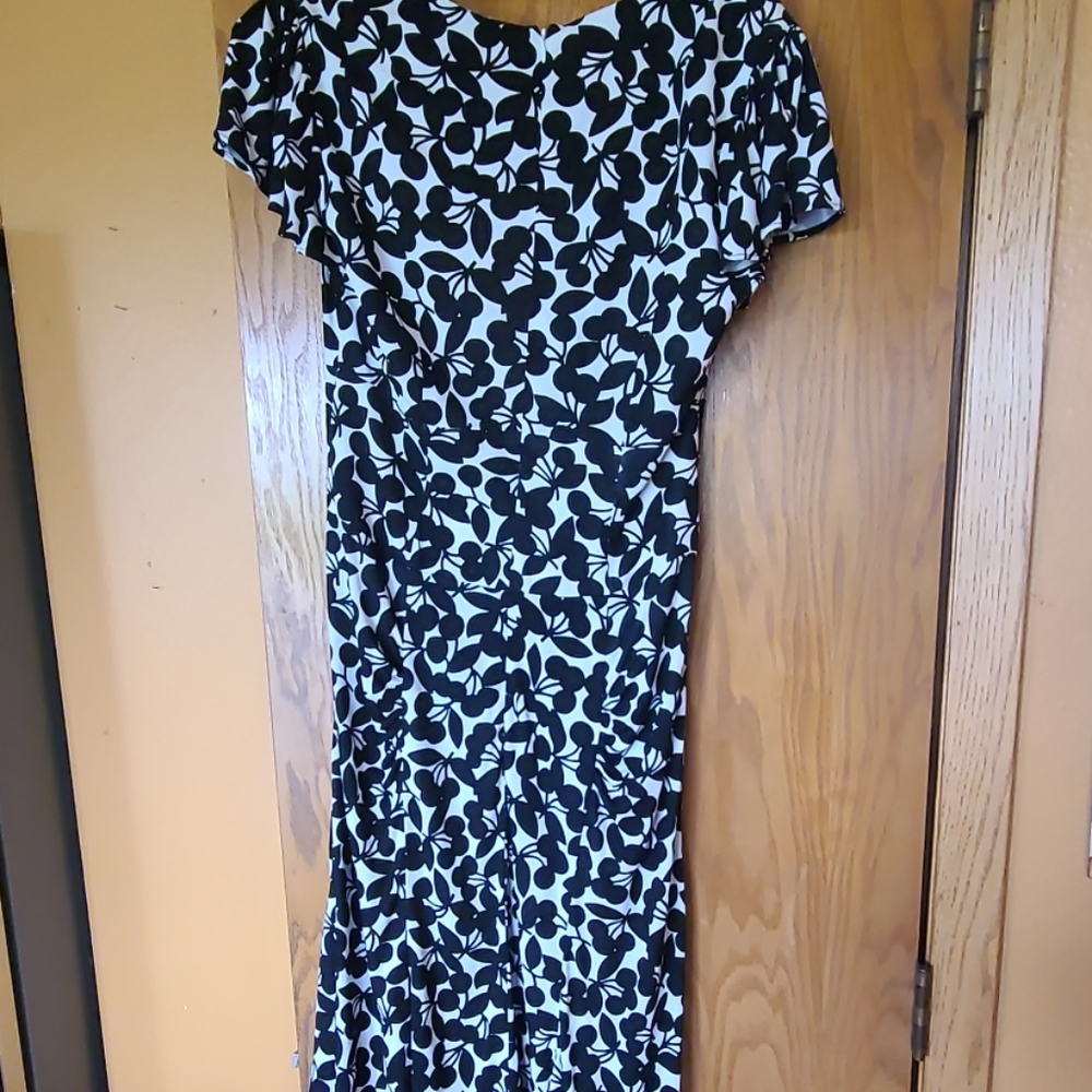 Dress - Picture 2 of 3